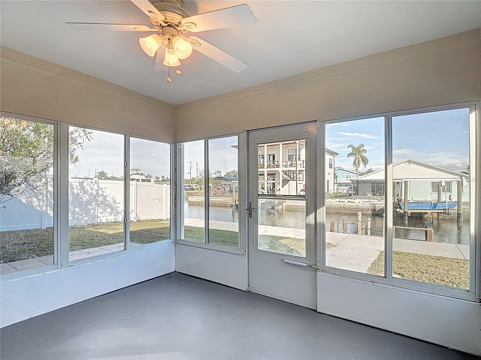 HUDSON BEACH ESTATES - Residential