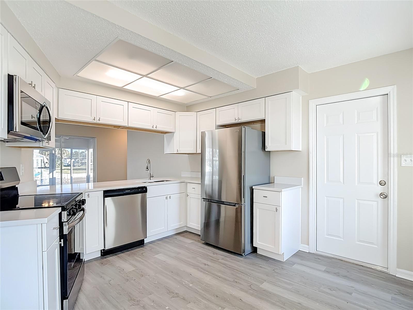 HUDSON BEACH ESTATES - Residential