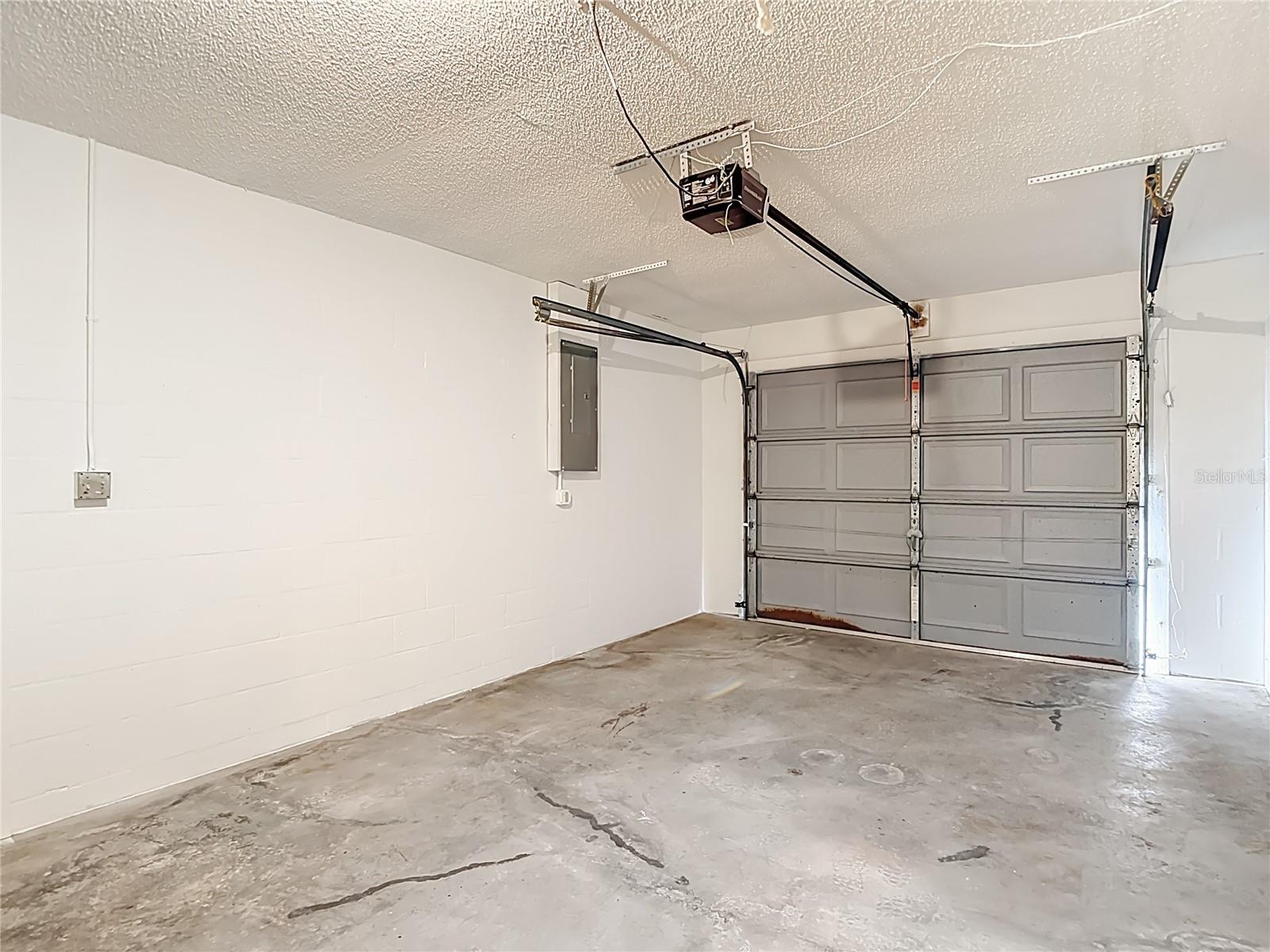 HUDSON BEACH ESTATES - Residential