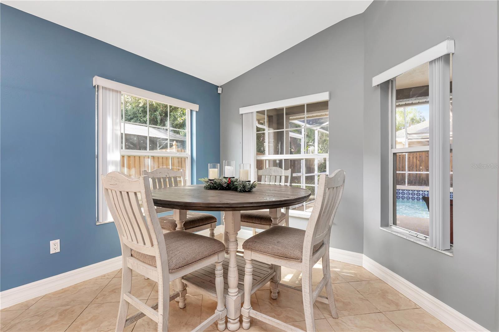 A REP OF A POR OF BLK - Residential