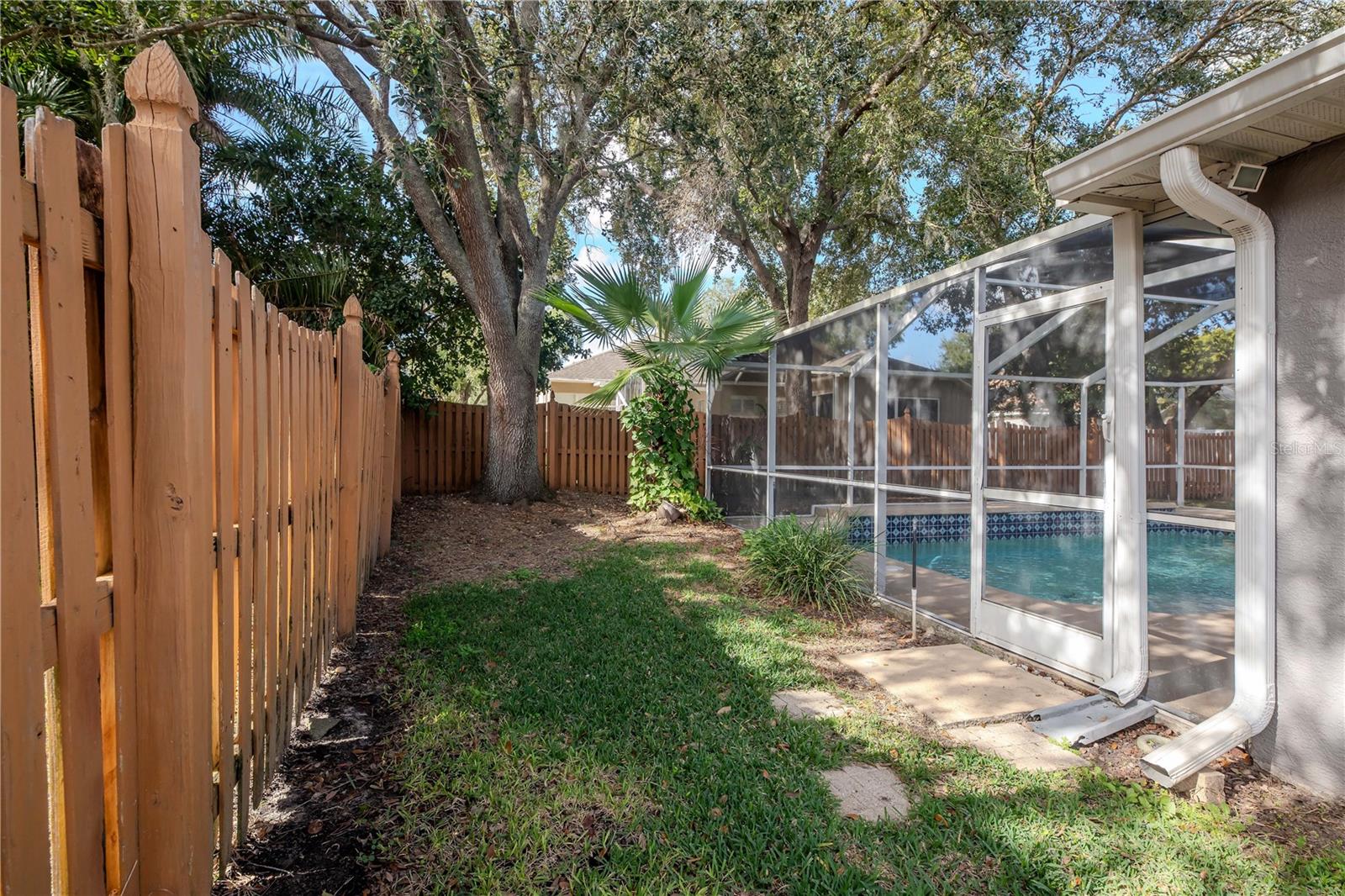 A REP OF A POR OF BLK - Residential