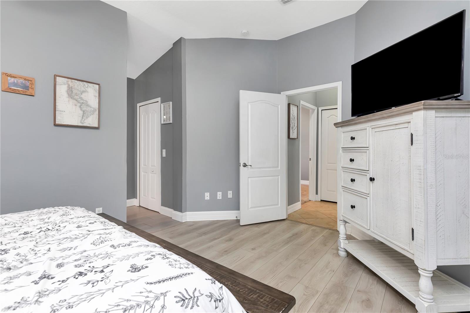 A REP OF A POR OF BLK - Residential