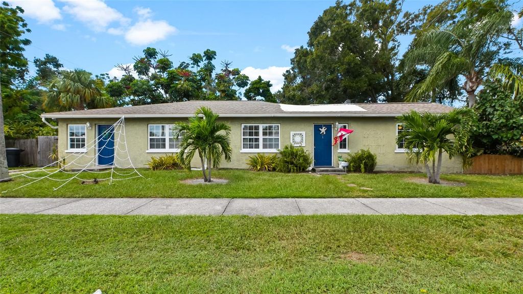 Photo of 1401 52nd Street S, Gulfport, FL 33707 (MLS # TB8431961)