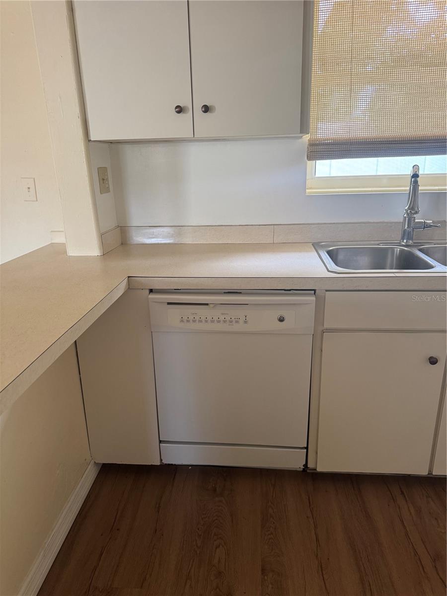 LONG MEADOW - Residential Lease