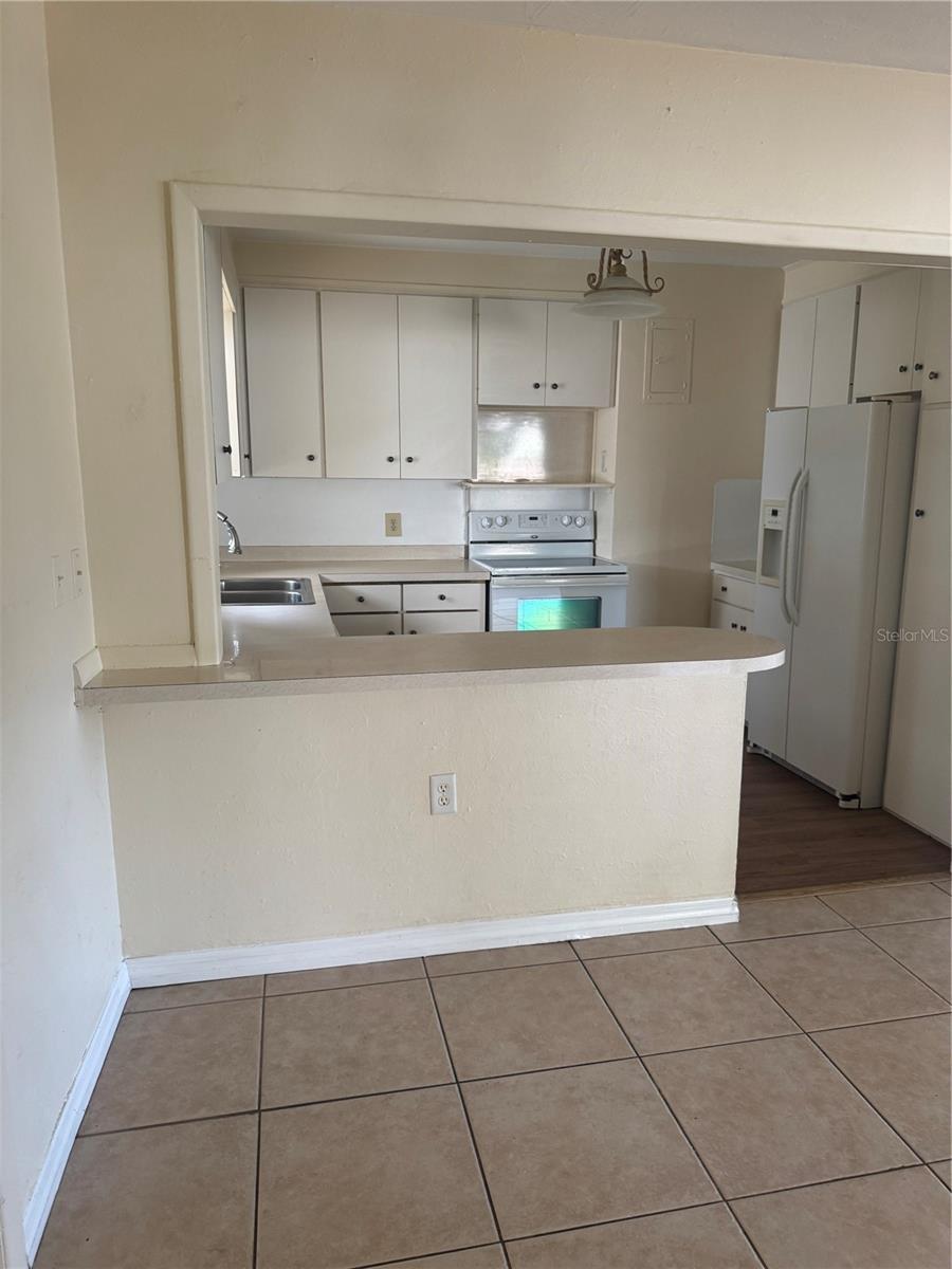 LONG MEADOW - Residential Lease