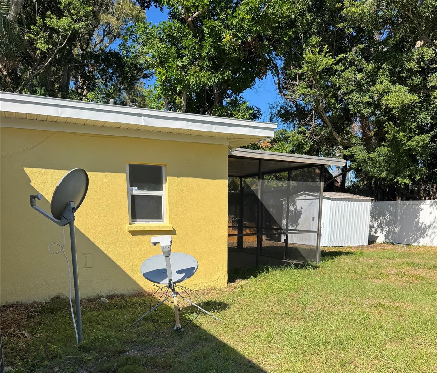 LONG MEADOW - Residential Lease