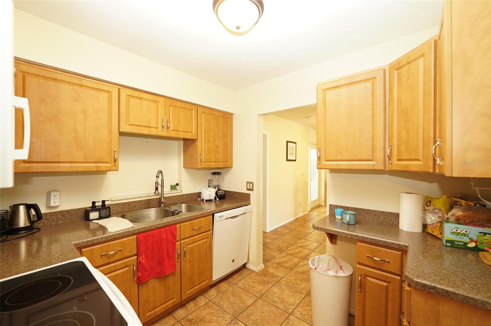 BAYOU MANOR 2ND ADD - Residential