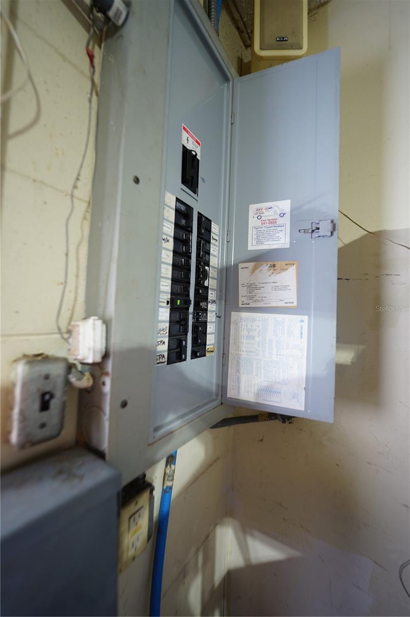 BAYOU MANOR 2ND ADD - Residential