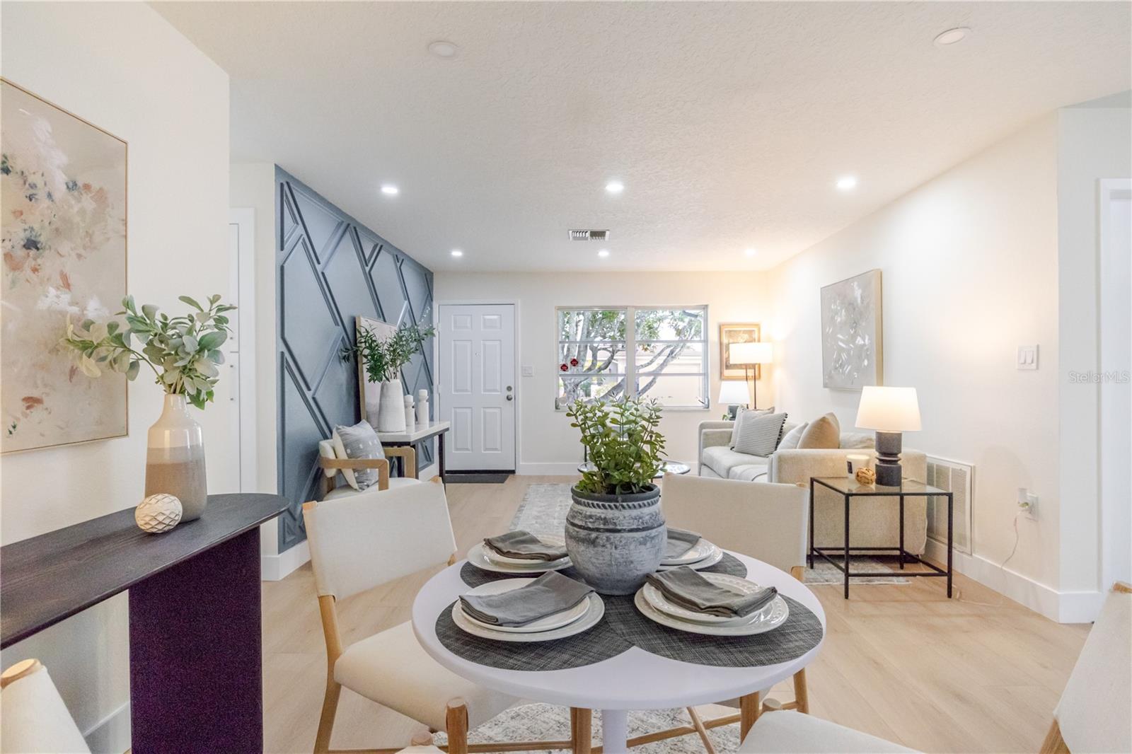 THE LAKES - Residential