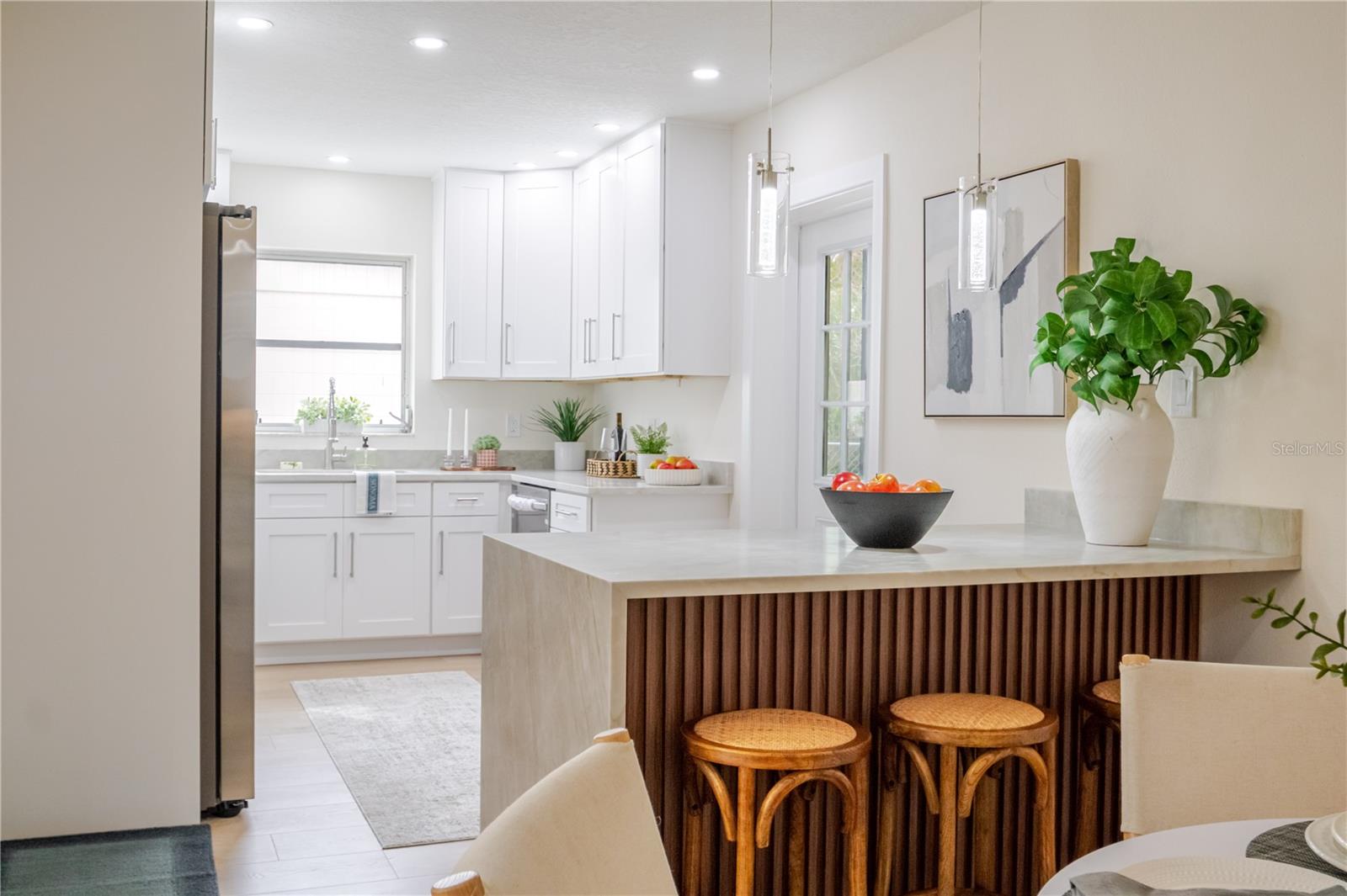 THE LAKES - Residential