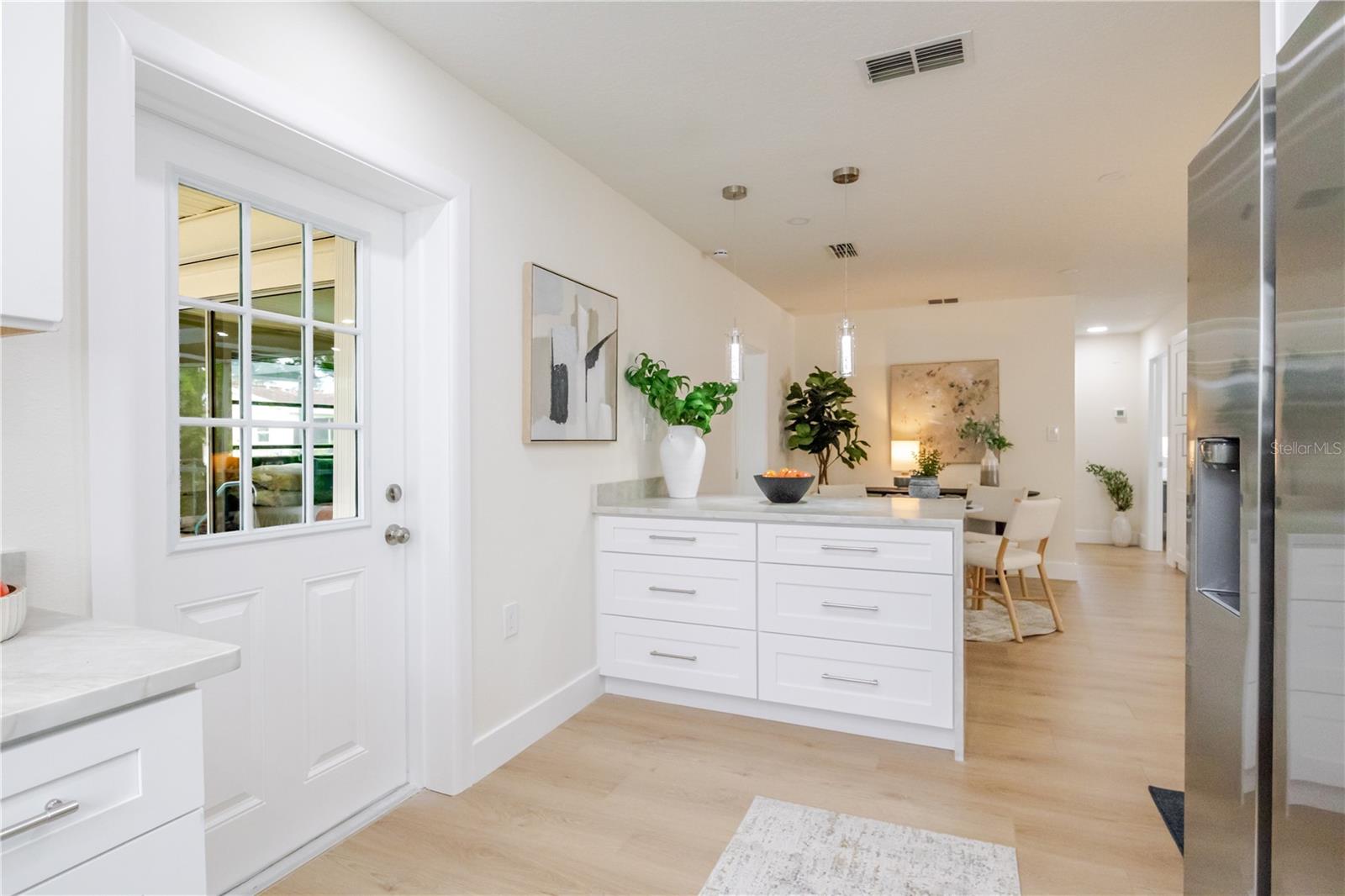 THE LAKES - Residential