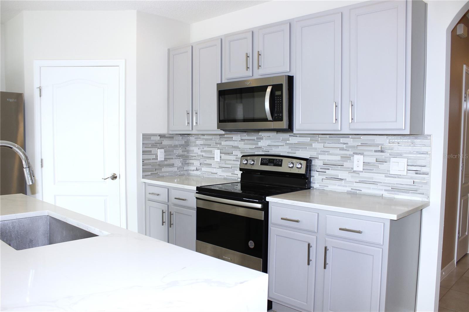 LUCERNE PARK RESERVE - Residential Lease