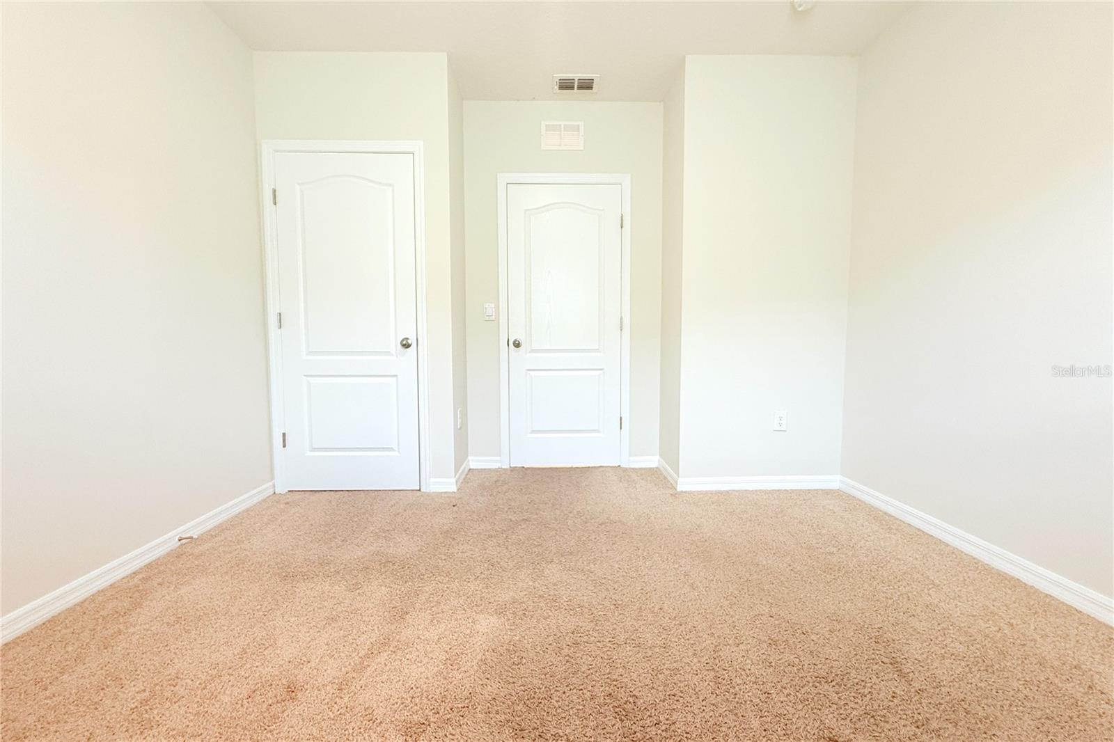 LUCERNE PARK RESERVE - Residential Lease