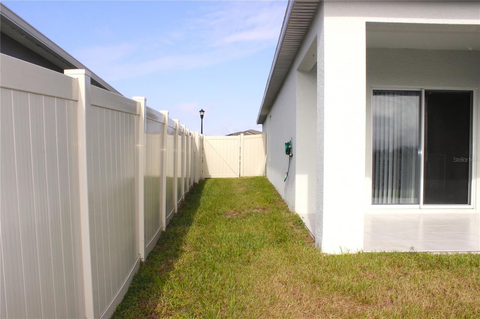 LUCERNE PARK RESERVE - Residential Lease