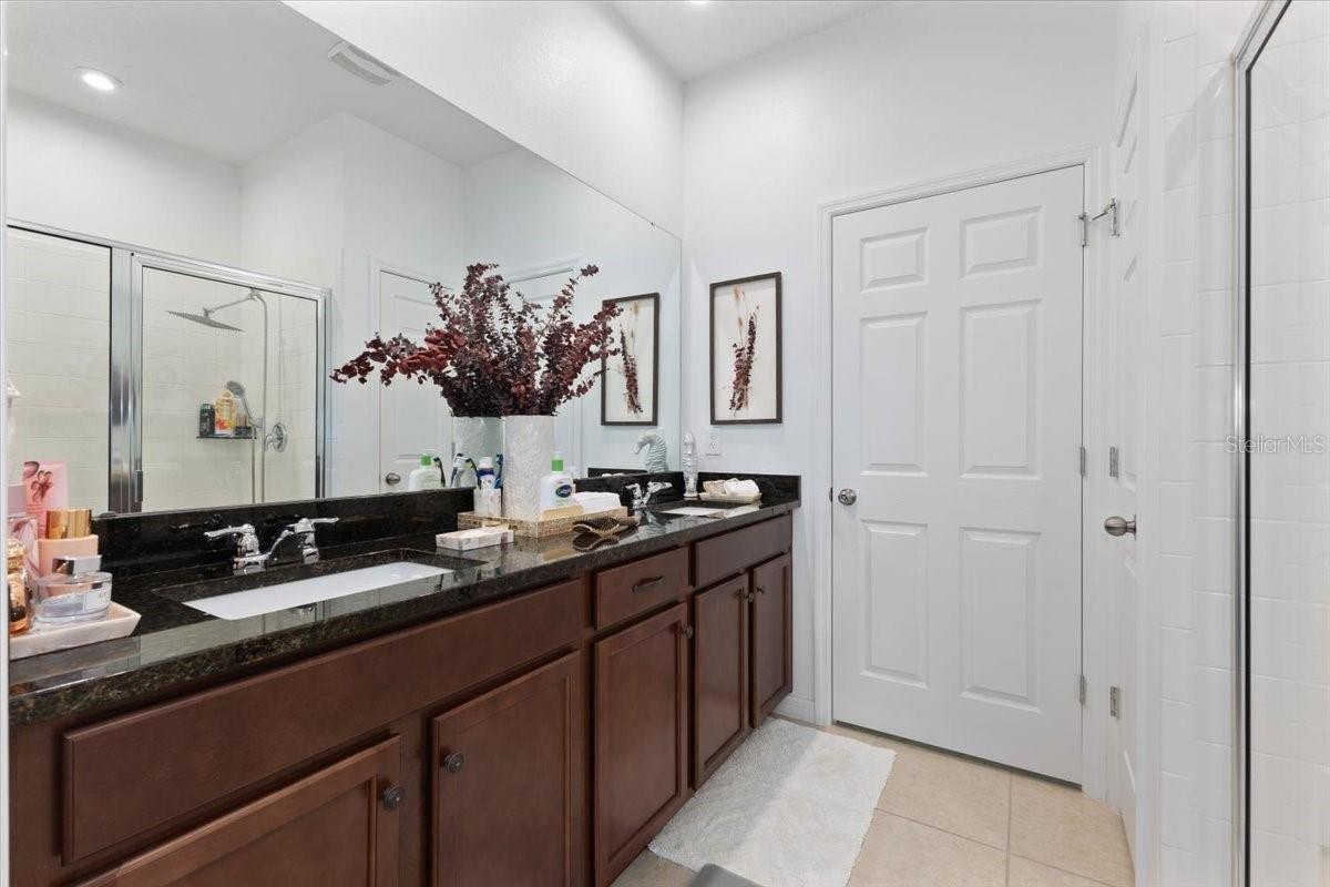 HAWKSMOOR PH 3 - Residential