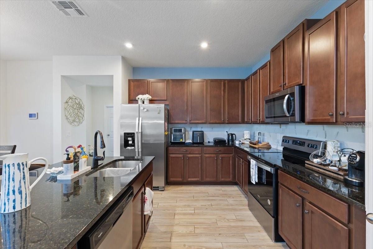 HAWKSMOOR PH 3 - Residential