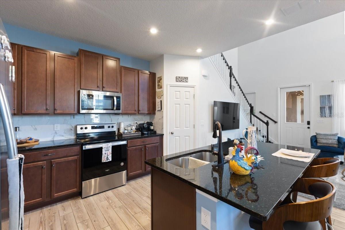 HAWKSMOOR PH 3 - Residential