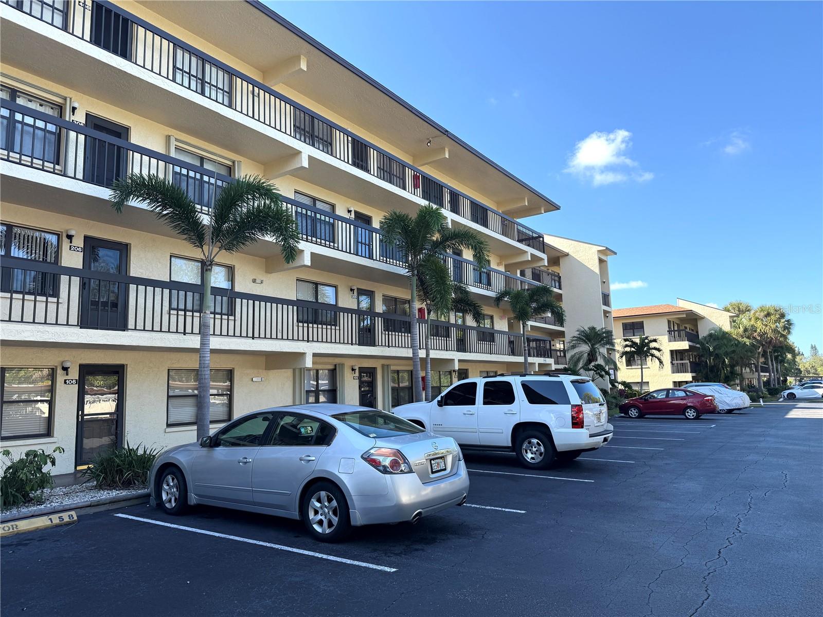 315 30TH AVENUE W B305