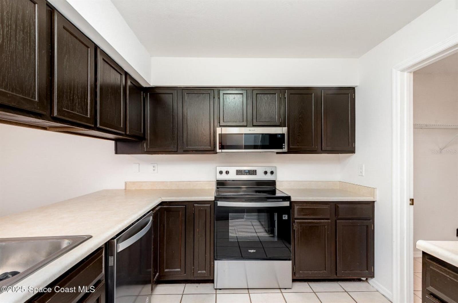 ROYAL OAK GOLF & COUNTRY CLUB SEC 09 - Residential