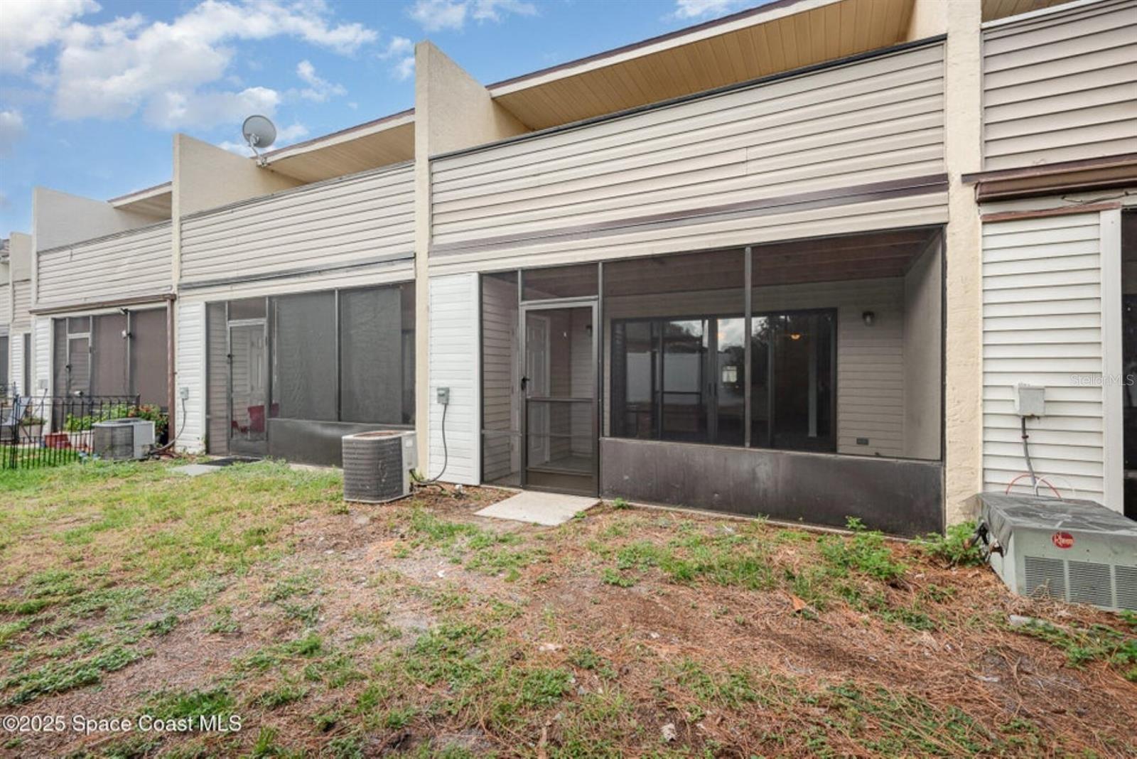 ROYAL OAK GOLF & COUNTRY CLUB SEC 09 - Residential