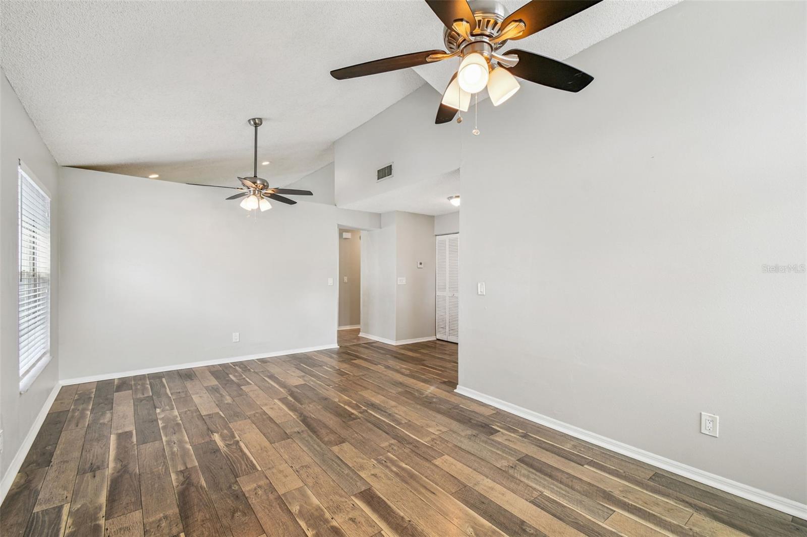 HAMPTON PARK UNIT 02 - Residential