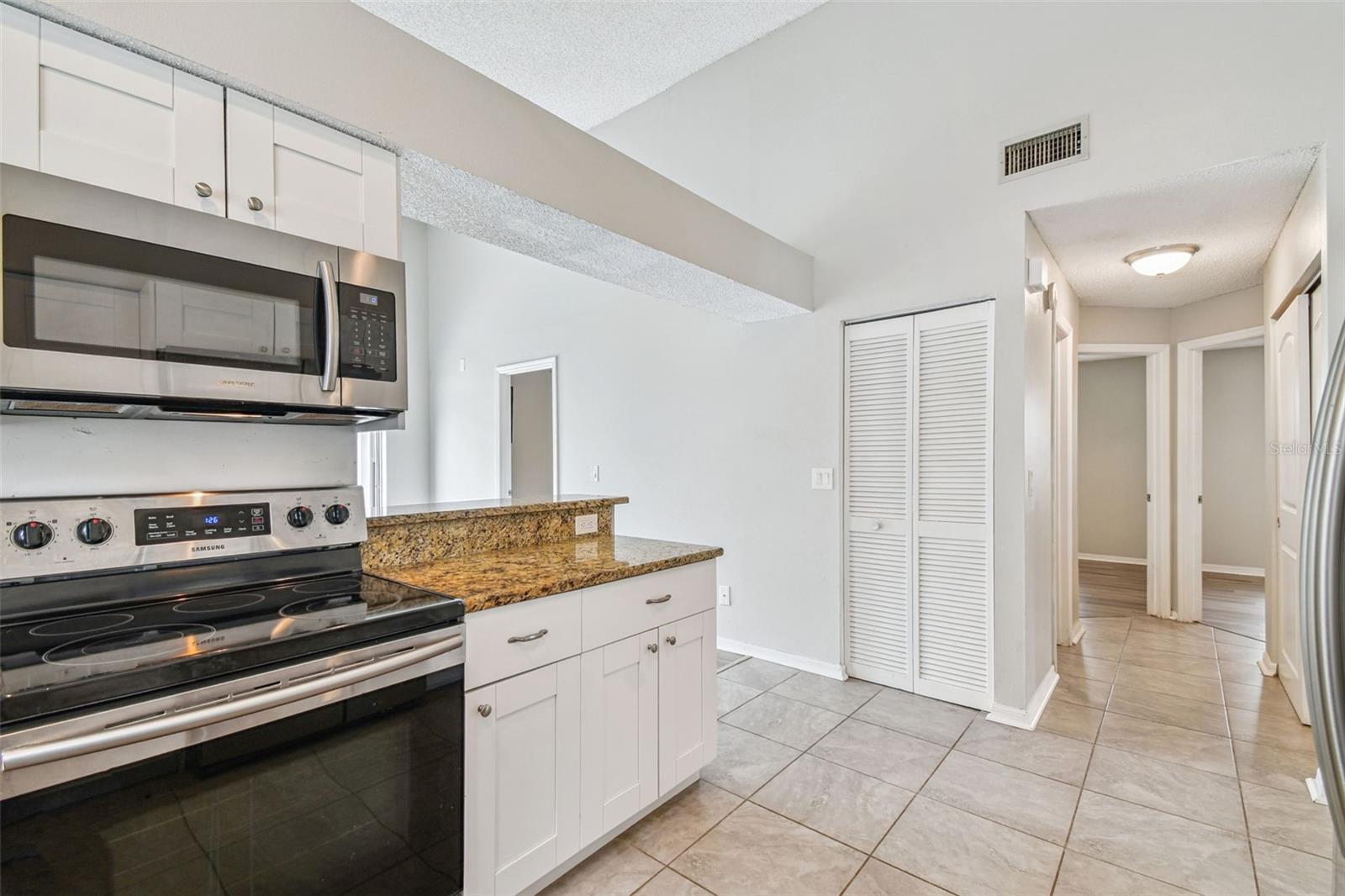 HAMPTON PARK UNIT 02 - Residential