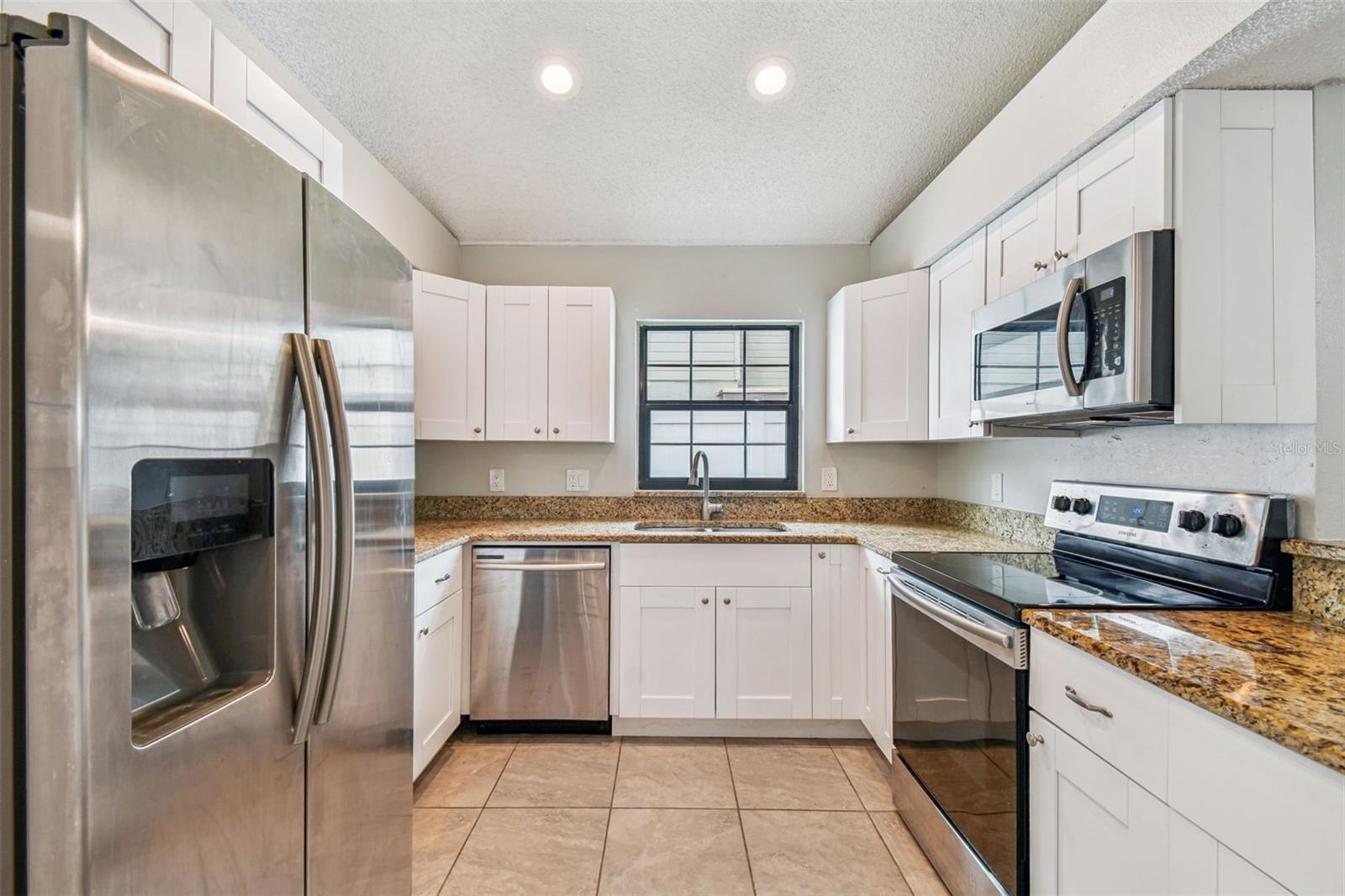 HAMPTON PARK UNIT 02 - Residential