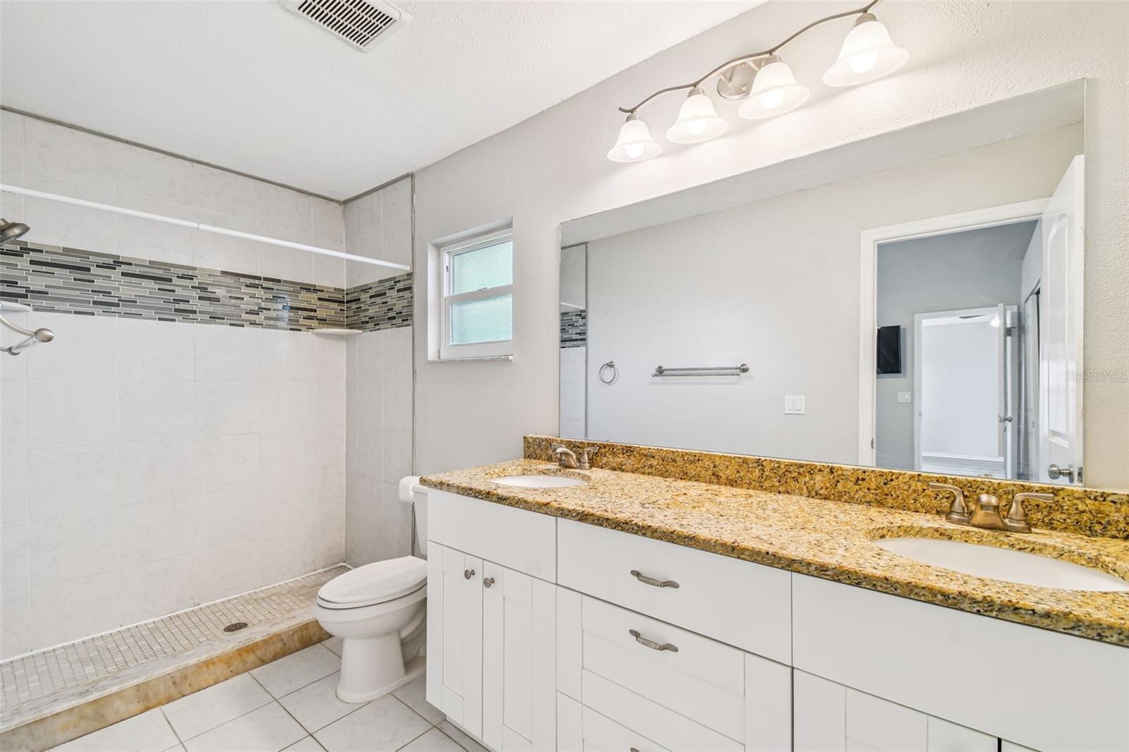 HAMPTON PARK UNIT 02 - Residential