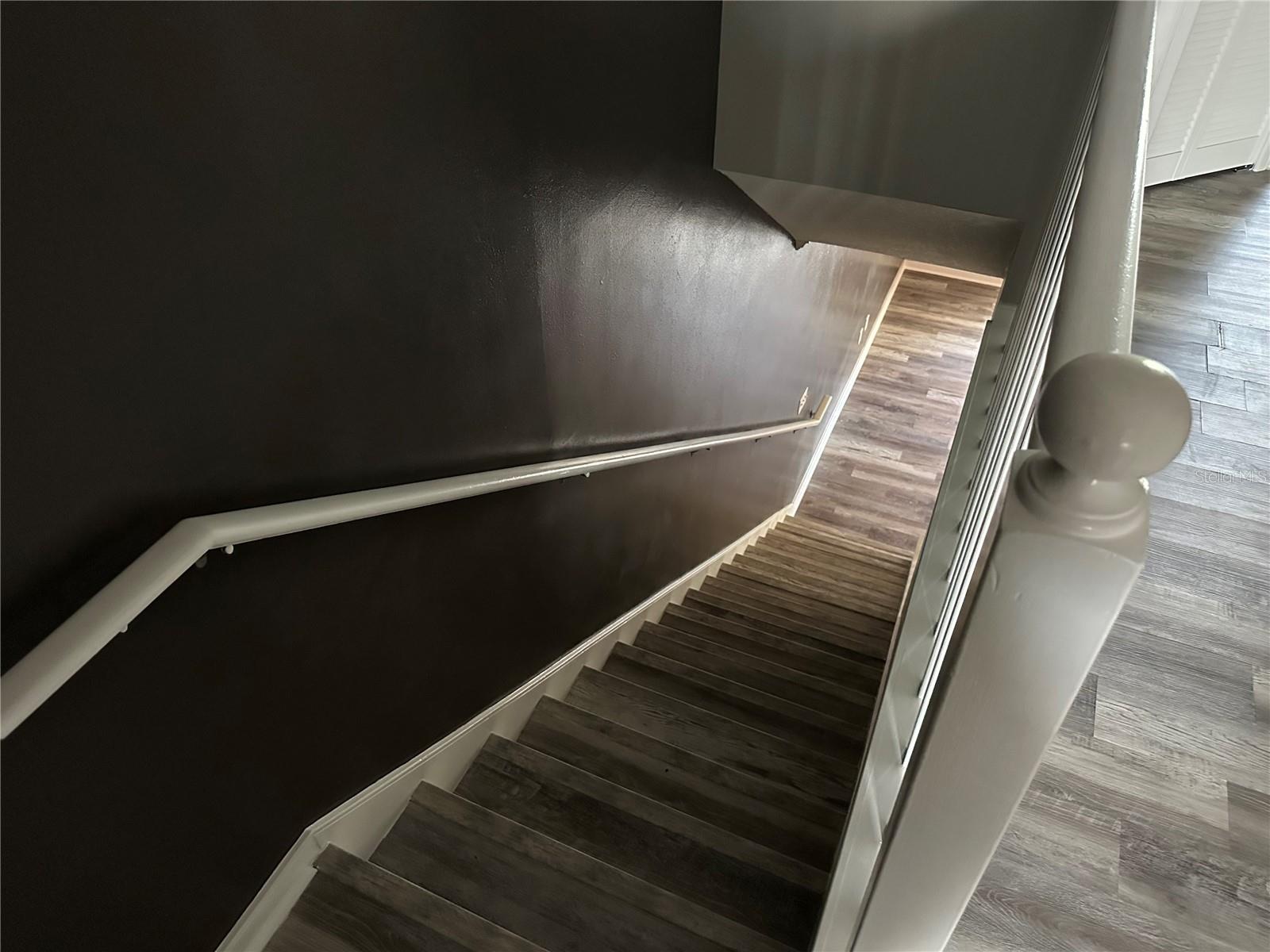 TOWN CENTER CONDOS - Residential Lease