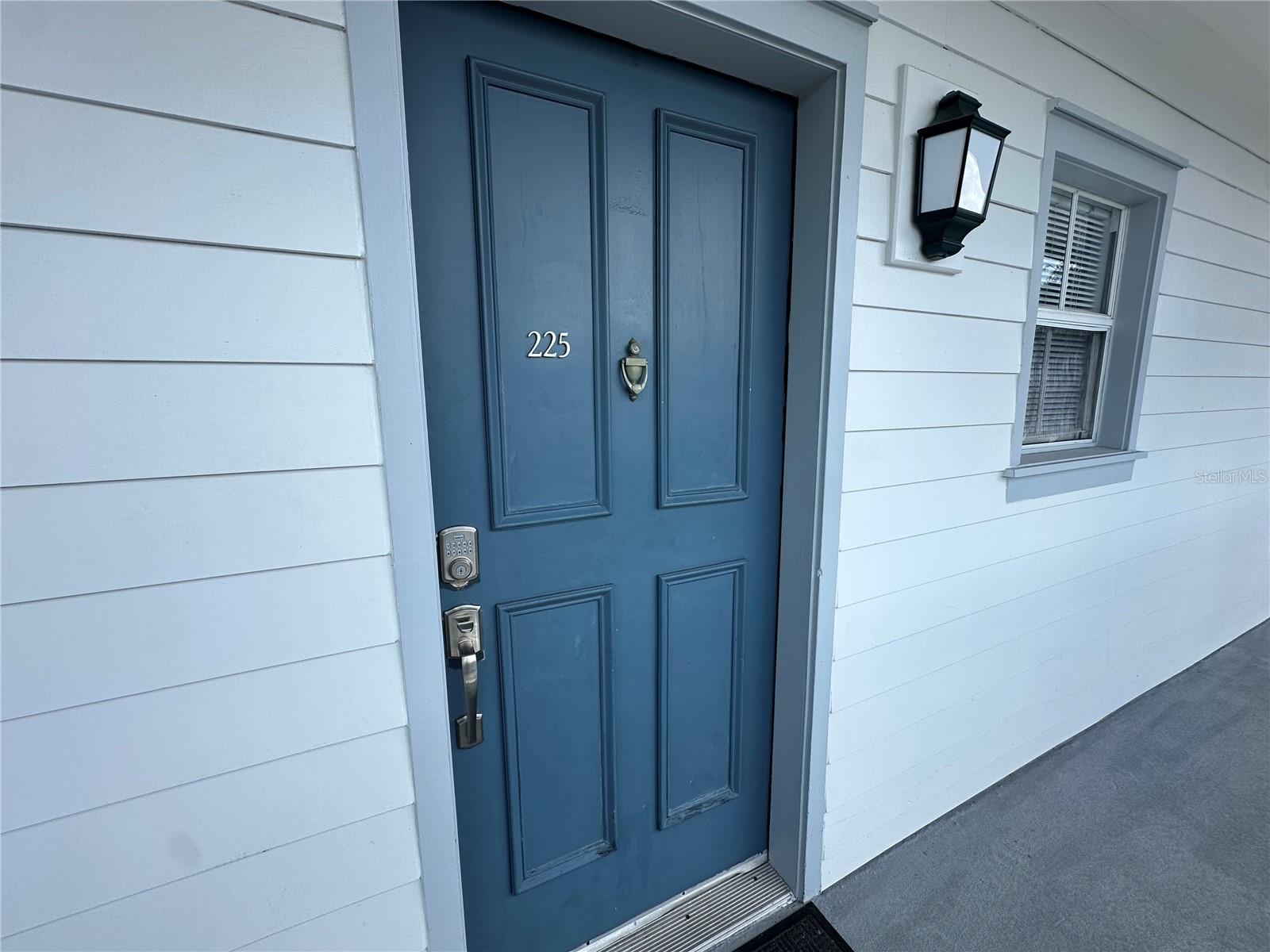 TOWN CENTER CONDOS - Residential Lease