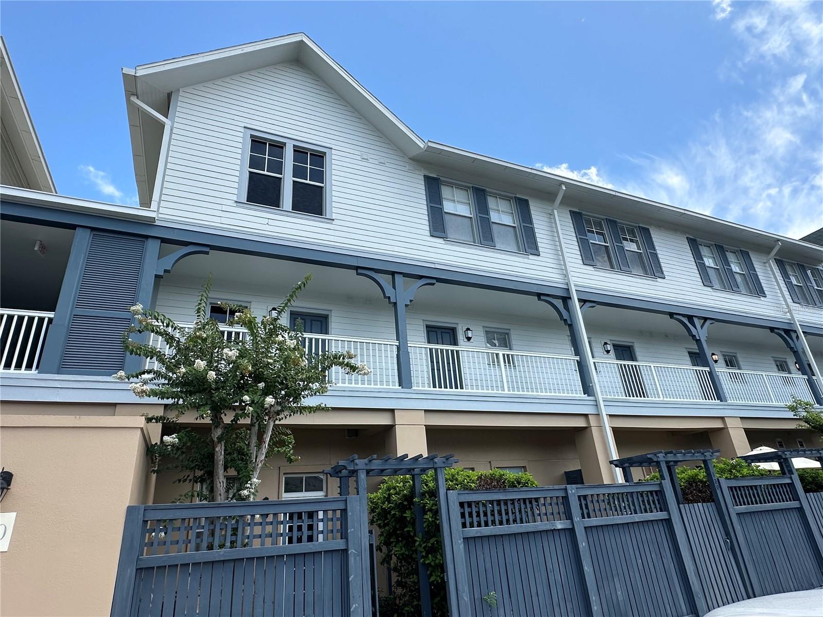 TOWN CENTER CONDOS - Residential Lease