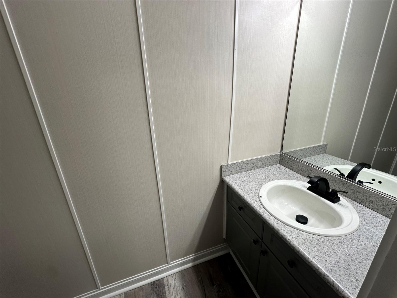 TOWN CENTER CONDOS - Residential Lease