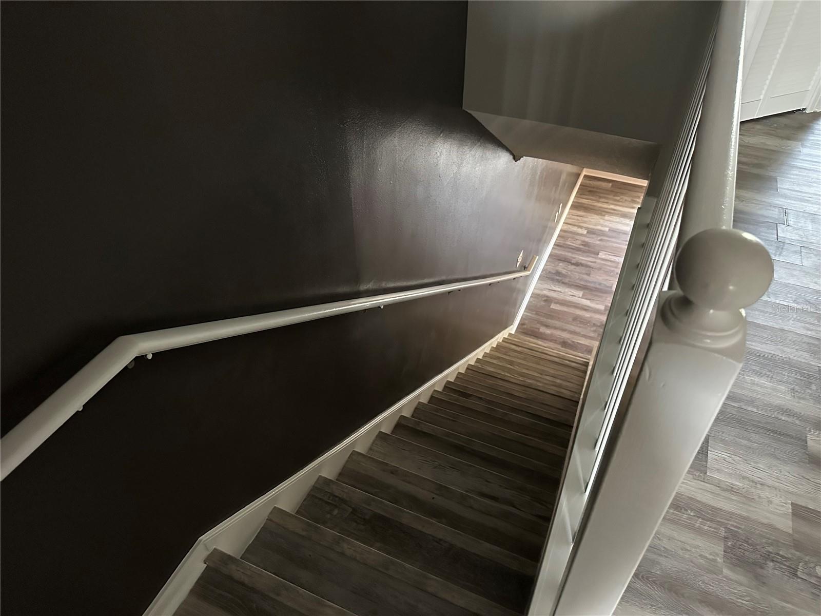 TOWN CENTER CONDOS - Residential Lease