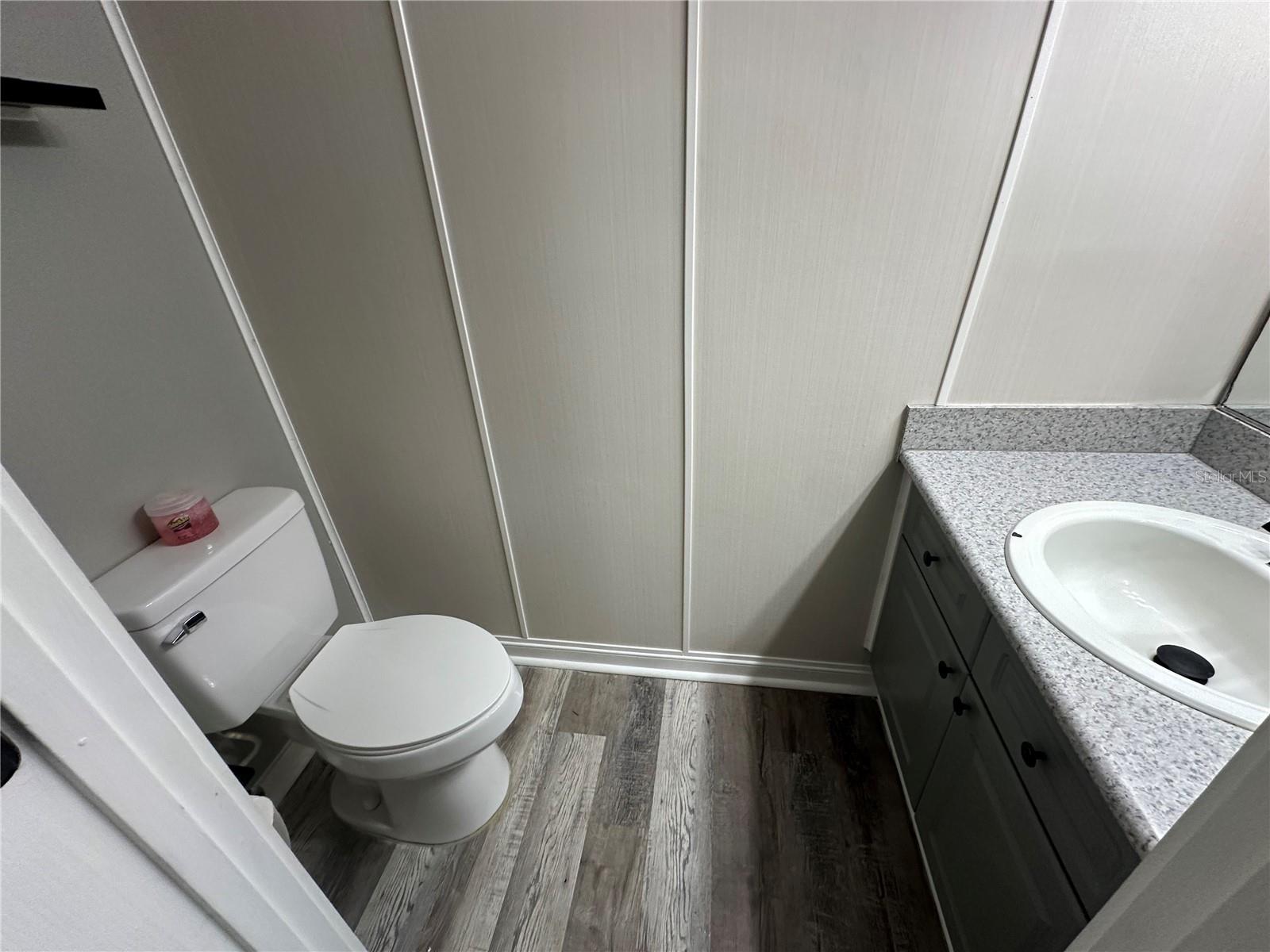 TOWN CENTER CONDOS - Residential Lease