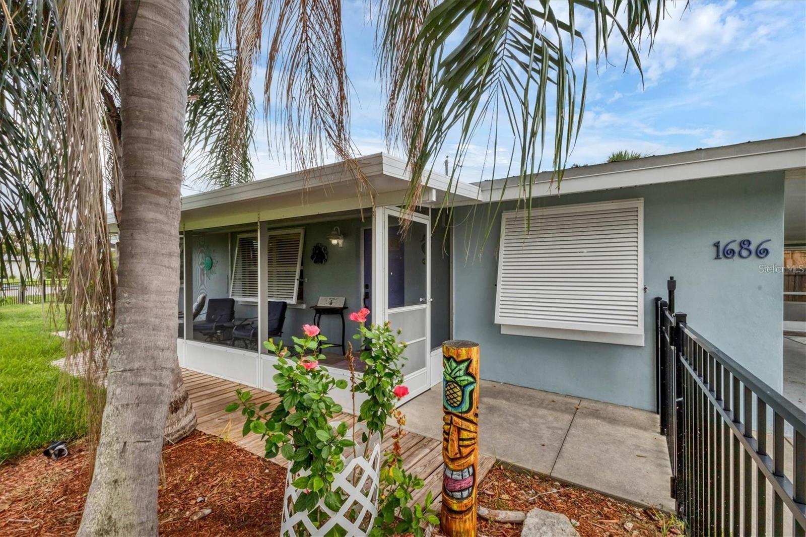 Available January 2026.
This newly offered home located WEST of the Trail in non deed-restricted Bayview Acres has what you want for your stay near the Beach! This 3 bedroom/2 bath home features a gorgeously renovated kitchen and a split floorplan. The fully fenced, spacious yard located in the bird sanctuary of Bayview Acres, features ceiling fans in each bedroom, impact slider to the rear screened lanai, space for storing bikes or whatever else you decide to bring for your stay.
Take a look- You won't be disappointed!! Home is fully furnished with all the details that make a good Siesta/ Sarasota Guest Stay a Great Stay...
Walk or ride to the Beach, Shopping, and Dining.