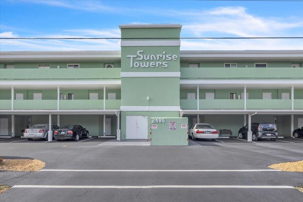 SUNRISE TOWERS PH 01 - Residential