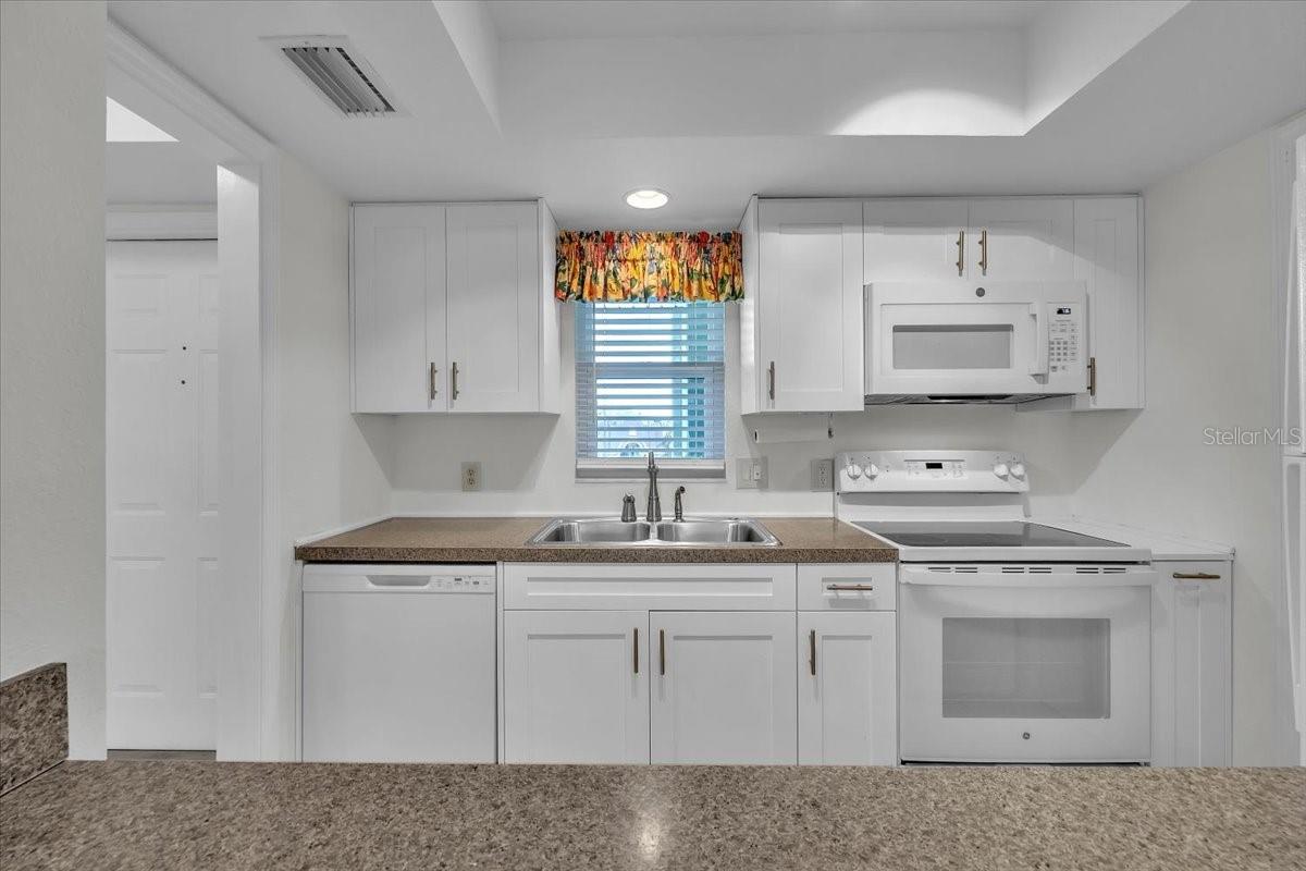 SUNRISE TOWERS PH 01 - Residential