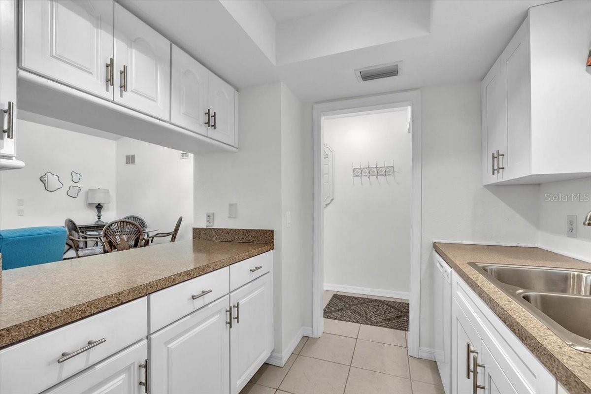 SUNRISE TOWERS PH 01 - Residential