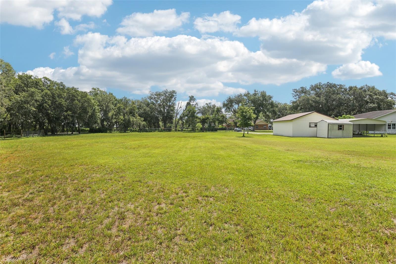 1219 LINDSEY ROAD