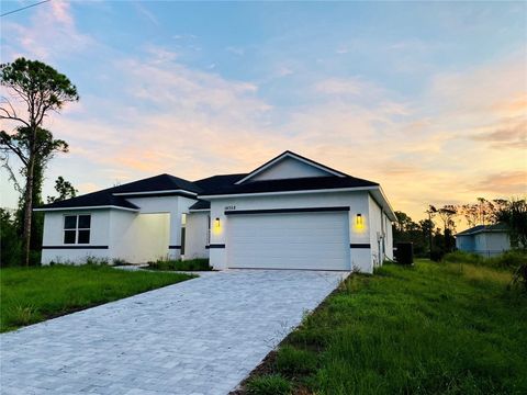 A home in PORT CHARLOTTE