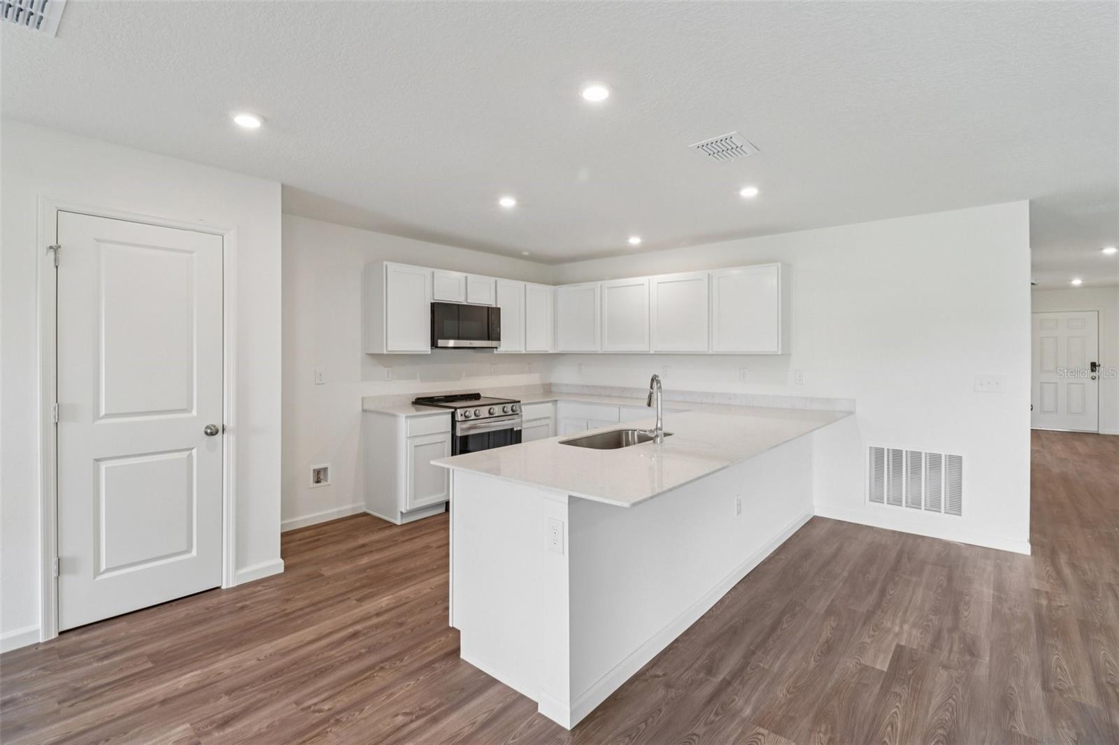 SUMTER VILLAS PHASE FIVE - Residential