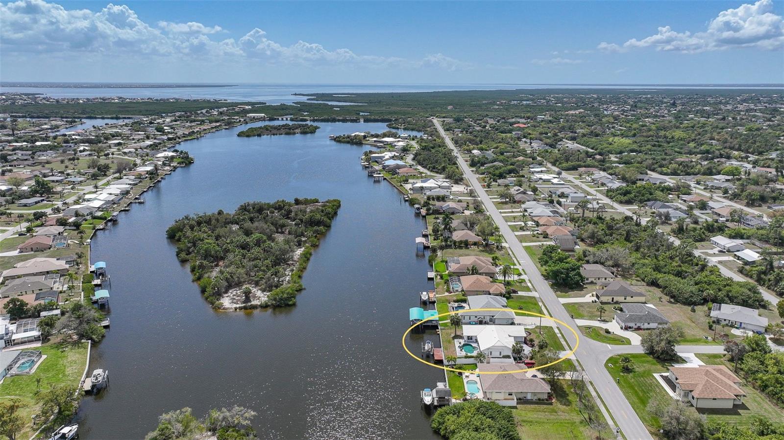 3158 LAKE VIEW BOULEVARD