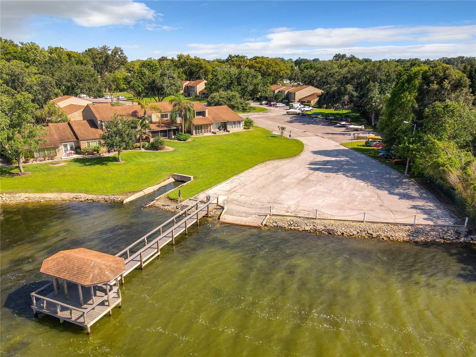 OAK HARBOUR SEC 3 A CONDO - Residential