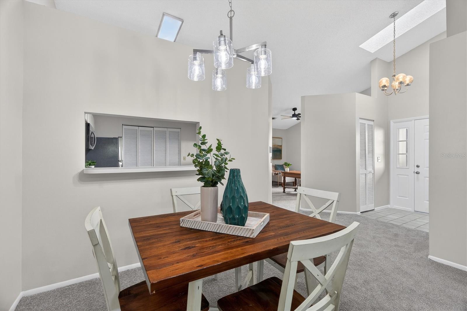 OAK HARBOUR SEC 3 A CONDO - Residential