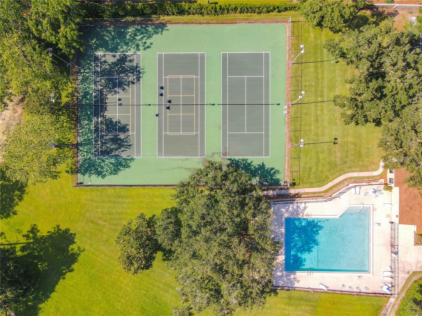 OAK HARBOUR SEC 3 A CONDO - Residential