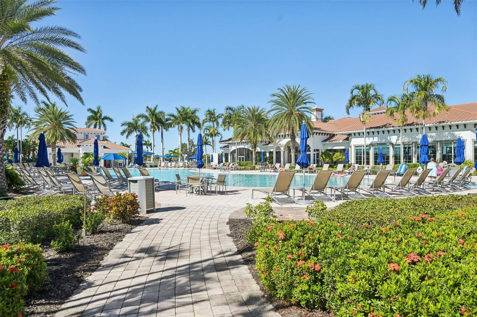 ISLANDWALK/WEST VLGS PH 2D - Residential