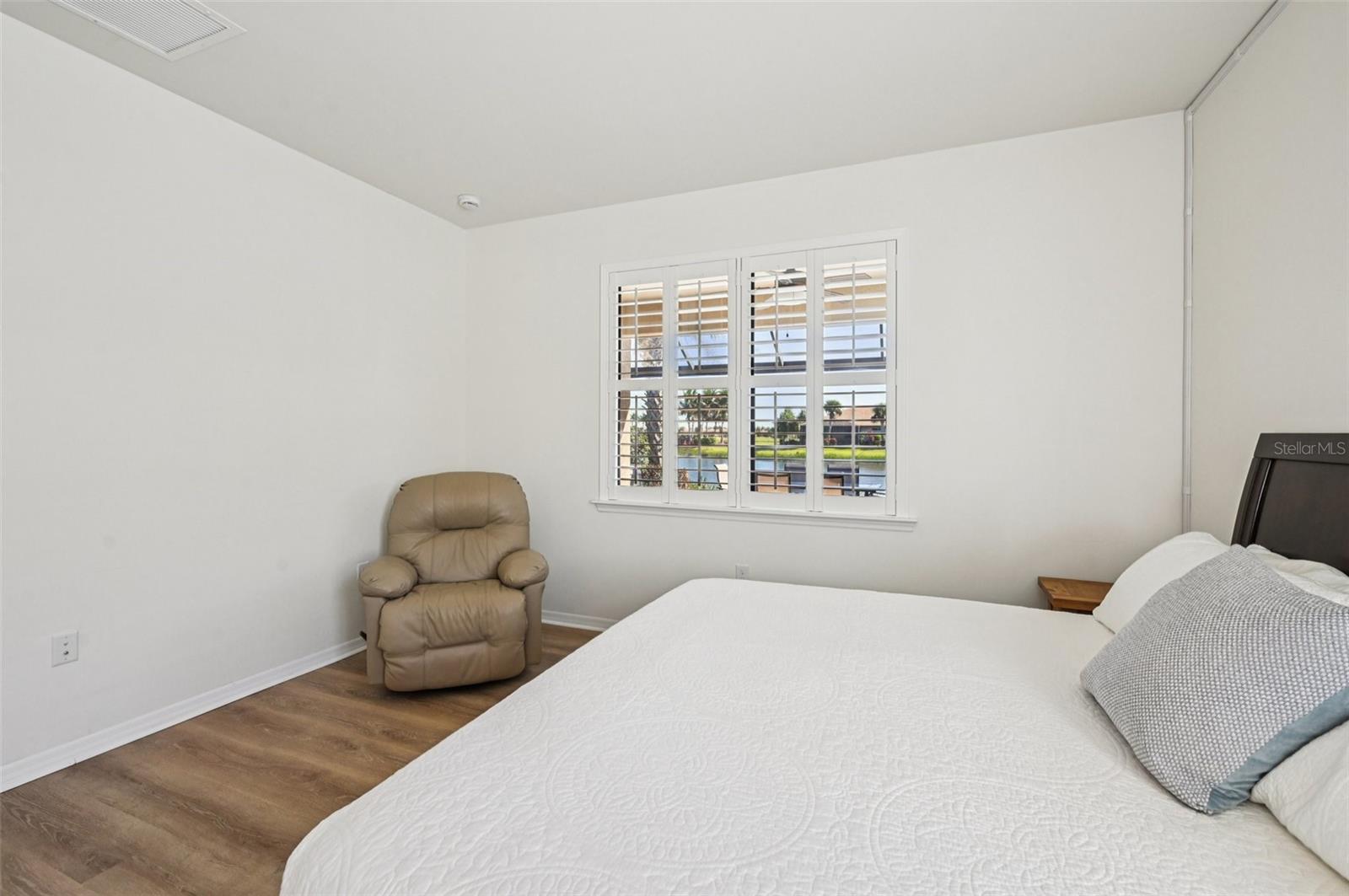 ISLANDWALK/WEST VLGS PH 2D - Residential