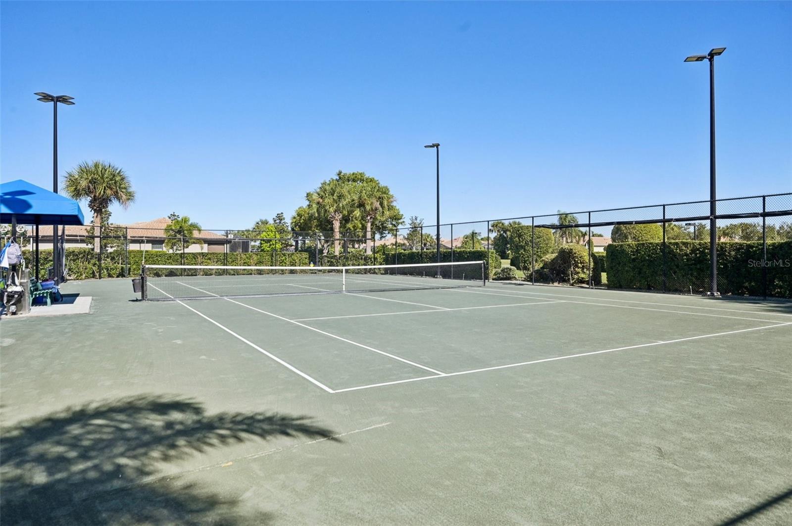 ISLANDWALK/WEST VLGS PH 2D - Residential