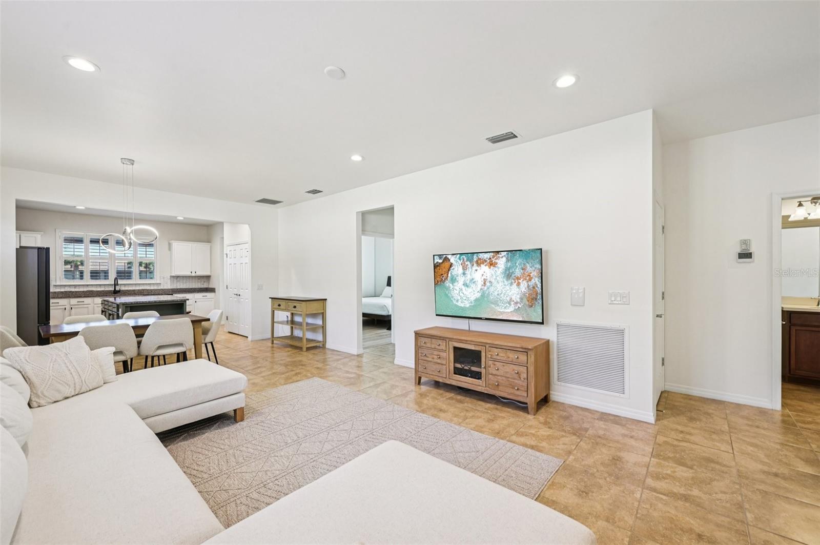 19220 ISADORA STREET