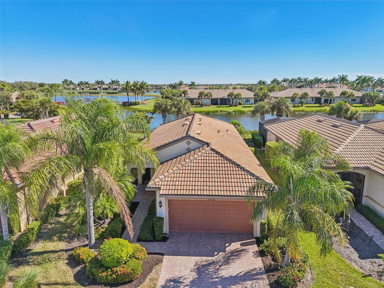 ISLANDWALK/WEST VLGS PH 2D - Residential